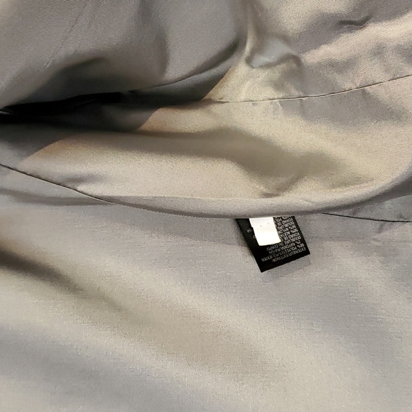 NWT TAHARI Size 12 Pinstriped Blazer - Picture 6 of 9